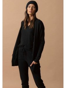 Perfect Cashmere Kaszmirowy kardigan "Pearl" w kolorze czarnym rozmiar: M. Czarne swetry oversize Perfect Cashmere, m, bez wzorów, z kaszmiru, bez ramiączek. Za 418,26 zł.