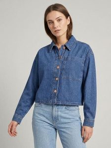 MOSS COPENHAGEN Koszula dżinsowa "Turig" w kolorze niebieskim rozmiar: L/XL. Niebieskie koszule Moss Copenhagen, l, bez wzorów, z bawełny, bez kołnierzyka, bez ramiączek. Za 201,55 zł.
