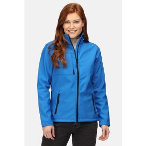 Softshell roboczy damski Octagon. Niebieskie kurtki Regatta, bez wzorów, z softshellu, bez kaptura. W wyprzedaży za 219,99 zł.