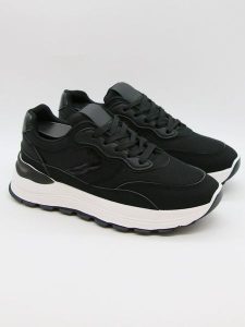 Bellucci Sneakersy w kolorze czarnym rozmiar: 41. Czarne trampki Bellucci, bez wzorów, bez zapięcia. Za 100,99 zł.