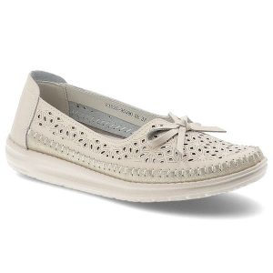 Półbuty damskie Vinceza, cholewka ze skóry naturalnej licowej z ażurową perforacją wsuwany fason z ozdobną kokardą, beżowe, 95390. Brązowe półbuty VINCEZA, w ażurowe wzory, ze skóry, bez obcasa, na płaskiej podeszwie, bez zapięcia. Za 149,00 zł.