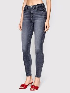Guess Jeansy W2YA46 D4PZ2 Szary Skinny Fit. Szare jeansy Guess, z aplikacjami, z bawełny. Za 339,99 zł.