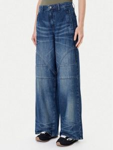 Guess Jeansy W5YA2F D5R0D Niebieski Baggy Fit. Niebieskie jeansy Guess, z aplikacjami, z bawełny. Za 439,99 zł.