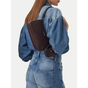 Torebka Nine West. Brązowe torebki klasyczne Nine West, bez wzorów, bez dodatków. Za 169,99 zł.