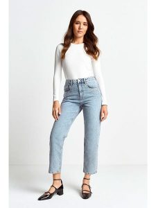Rich & Royal Dżinsy - Tapered fit - w kolorze błękitnym rozmiar: W29/L32. Niebieskie jeansy Rich & Royal, bez wzorów, z bawełny, z podwyższonym stanem. Za 259,13 zł.