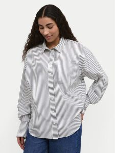 Kaffe Koszula Jerrie 10508974 Czarny Regular Fit. Czarne koszule Kaffe, bez wzorów, z syntetyku, bez kołnierzyka, bez ramiączek. Za 219,99 zł.