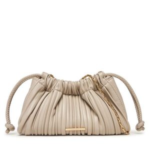 Torebka Calvin Klein. Listonoszki Calvin Klein, bez wzorów, bez dodatków. Za 329,99 zł.