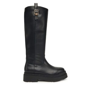 Kozaki Liu Jo. Czarne kozaki Liu Jo, bez wzorów, bez obcasa, na płaskiej podeszwie, bez zapięcia. Za 799,99 zł.