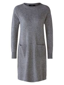 Oui Sukienka w kolorze szarym rozmiar: 44. Szare sukienki Oui, na co dzień, bez wzorów, bez kołnierzyka, bez ramiączek, midi, proste. Za 434,99 zł.