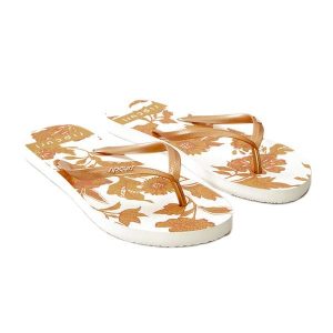 Japonki plażowe damskie Rip Curl Oceans Together 172. Białe klapki Rip Curl, bez wzorów, bez obcasa. Za 35,99 zł.