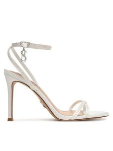 Steve Madden Sandały Jypsey-CNP 11005096 Écru. Sandały Steve Madden, bez wzorów, z materiału, bez obcasa, na szpilce, bez zapięcia. Za 519,99 zł.