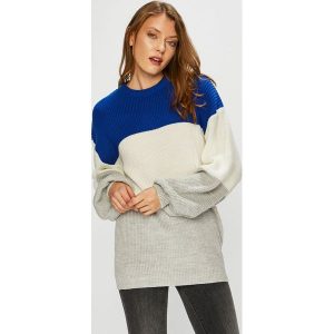 Trendyol - Sweter. Swetry klasyczne marki Trendyol. W wyprzedaży za 49,90 zł.