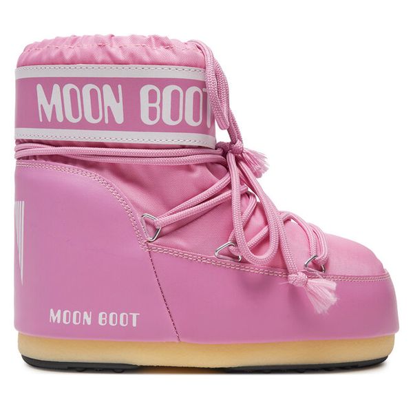 Śniegowce Moon Boot. Czerwone buty zimowe Moon Boot, bez obcasa, bez zapięcia. Za 609,99 zł.