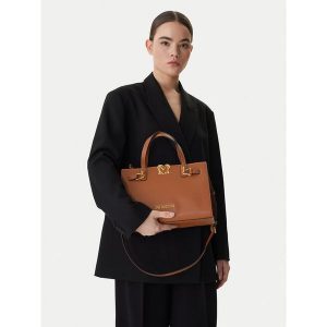 Torebka LOVE MOSCHINO. Brązowe torebki klasyczne LOVE MOSCHINO, bez wzorów, bez dodatków. Za 606,99 zł.