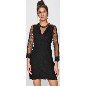 Desigual - Sukienka. Sukienki marki Desigual. W wyprzedaży za 499,90 zł.