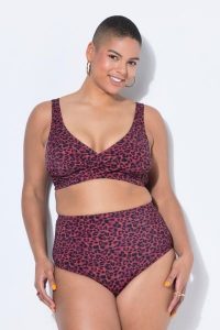 Damskie Figi od bikini wysoki stan figi kolorowy wzór w panterkę modelujące. Fioletowe figi Ulla Popken, bez wzorów, z elastanu. Za 91,99 zł.