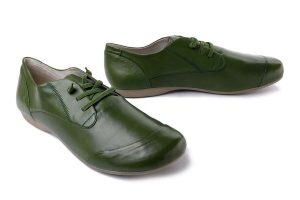 JOSEF SEIBEL 87201 971 244 Fiona 01 india, DS, półbuty damskie, rozmiary 44-45. Zielone półbuty Josef Seibel, bez wzorów, ze skóry, bez obcasa, bez zapięcia. Za 214,95 zł.
