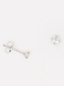 OR ÉCLAT Złote kolczyki-wkrętki "Simply You" z kryształami rozmiar: onesize. Szare kolczyki OR ÉCLAT, z cyrkonią, złote. Za 295,99 zł.