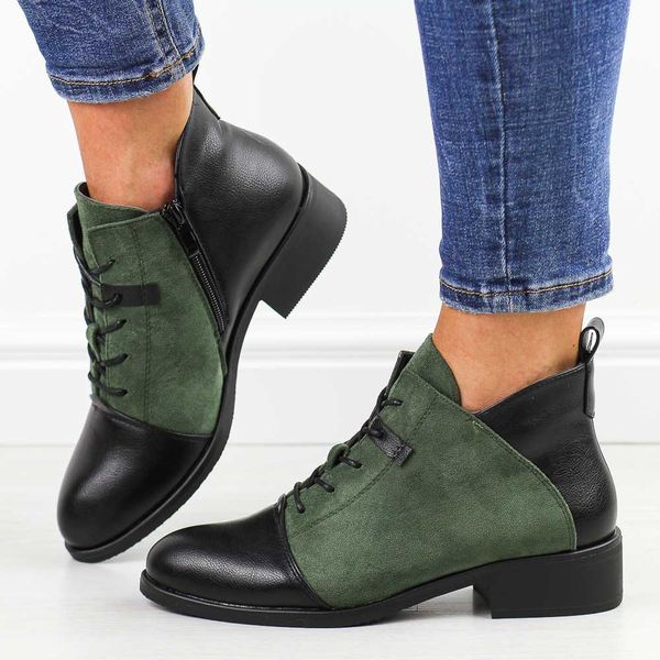 Zielone płaskie botki damskie M.Daszyński 2458-7. Zielone botki M.Daszyński, na jesień, bez wzorów, z polaru, bez obcasa, na obcasie, bez zapięcia. W wyprzedaży za 175,77 zł.