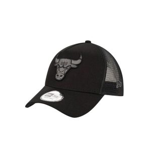 Czapka z daszkiem New Era 9FORTY NBA Chicago Bulls A-Frame Trucker 12523913. Czarne czapki New Era, bez wzorów, casualowe. W wyprzedaży za 99,00 zł.