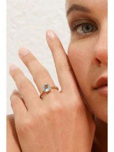 OR ÉCLAT Złoty pierścionek "Topaze Unique" z topazem rozmiar: 60. Niebieskie pierścionki OR ÉCLAT, z topazem, złote. Za 1 304,99 zł.