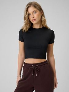 4F T-shirt slim gładki damski - czarny XL. Czarne t-shirty 4f, xl, bez wzorów, z materiału, bez kołnierzyka, bez ramiączek. Za 89,99 zł.