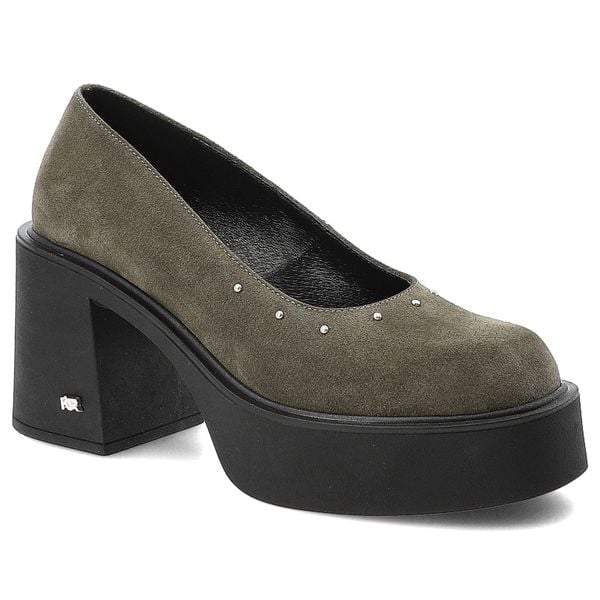 Półbuty damskie Karino, na wysokim klocku eleganckie skórzane z dżetami wsuwane z okrągłym noskiem, zielone welur, 5648-026-P. Zielone półbuty Karino, z aplikacjami, z weluru, z okrągłym noskiem, bez obcasa, na obcasie, bez zapięcia. Za 449,90 zł.