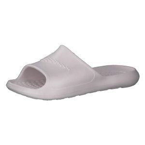 Klapki damskie Nike Victori One. Czerwone klapki Nike, bez wzorów, z materiału, bez obcasa. Za 225,00 zł.