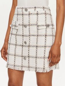 Bruuns Bazaar Spódnica trapezowa Jalena BBW3791 Biały Regular Fit. Białe spódnice Bruuns Bazaar, bez wzorów, z syntetyku. Za 499,99 zł.