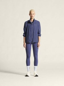 Craft Legginsy sportowe "Core Essence" w kolorze fioletowym rozmiar: M. Różowe legginsy Craft, m, bez wzorów, z materiału, z podwyższonym stanem, outdoorowe. Za 134,84 zł.