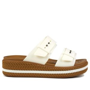 Klapki damskie platformy Crocs BROOKLYN WOVEN BUCKLE. Białe klapki Crocs, bez wzorów, z materiału, bez obcasa, na platformie. Za 229,00 zł.