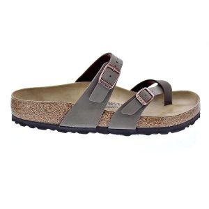 Klapki unisex Birkenstock 071061. Brązowe klapki Birkenstock, bez wzorów, z materiału, bez obcasa. Za 406,30 zł.
