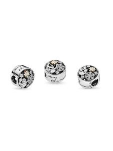 Pandora Srebrny charms rozmiar: onesize. Szare zawieszki Pandora, z cyrkonią, srebrne. Za 269,95 zł.
