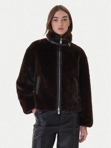 PINKO Futro 106013 A1ZM Brązowy Regular Fit. Brązowe płaszcze Pinko, bez wzorów, z futra, bez kaptura. Za 999,99 zł.