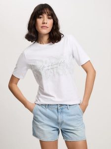 Cross Jeans Koszulka w kolorze białym rozmiar: S. Białe bluzki Cross Jeans, s, bez wzorów, z jeansu, bez kołnierzyka, bez ramiączek. Za 59,45 zł.