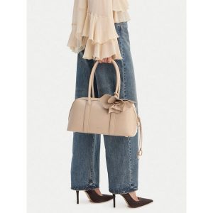 Torebka GINO ROSSI. Brązowe torebki klasyczne Gino Rossi, bez wzorów, bez dodatków. Za 249,99 zł.