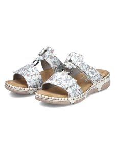 Rieker Klapki w kolorze białym rozmiar: 37. Białe klapki Rieker, bez wzorów, z otwartym noskiem, bez obcasa, na koturnie. Za 166,88 zł.