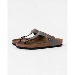 Japonki damskie Birkenstock Gizeh. Brązowe klapki Birkenstock, bez wzorów, z materiału, bez obcasa. Za 339,00 zł.