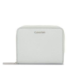 Portfel Calvin Klein. Szare portfele Calvin Klein, bez wzorów. Za 199,99 zł.