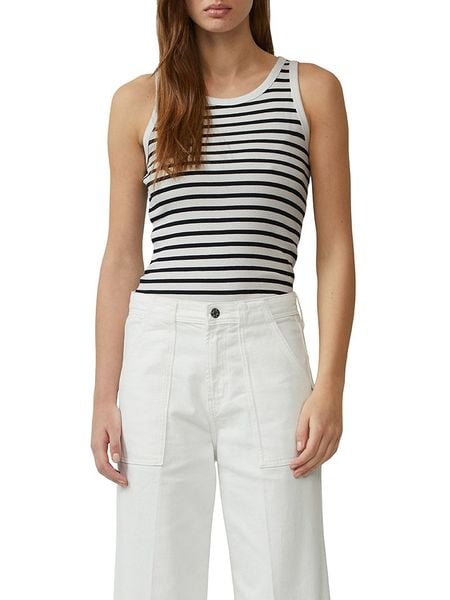 S.Oliver Top w kolorze czarno-białym rozmiar: 38. Białe topy s.Oliver, s, bez wzorów, bez kołnierzyka, bez ramiączek. Za 65,38 zł.