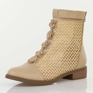 Beżowe wiosenne ażurowe botki damskie Jezzi Asa62-130. Brązowe botki Jezzi, na jesień, w ażurowe wzory, z jeansu, bez obcasa, na obcasie, bez zapięcia. Za 259,00 zł.