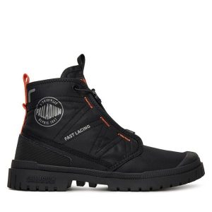 Trapery Palladium. Czarne buty zimowe Palladium, bez obcasa, bez zapięcia. Za 319,99 zł.