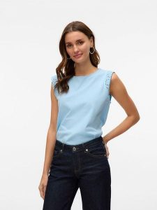 Vero Moda Koszulka w kolorze błękitnym rozmiar: XL. Niebieskie bluzki Vero Moda, xl, bez wzorów, z bawełny, bez kołnierzyka, bez ramiączek. Za 65,69 zł.