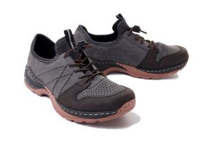 RIEKER M0566-40 grey, półbuty damskie. Szare półbuty Rieker, w ażurowe wzory, bez obcasa, bez zapięcia. Za 164,95 zł.
