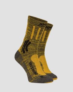 Skarpety trekkingowe X-Socks Trek X Merino 4.0. Żółte skarpetki X-Socks, bez wzorów, z materiału. Za 90,00 zł.