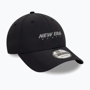 Czapka z daszkiem New Era NE Tech 9Forty. Czarne czapki New Era, bez wzorów. Za 119,99 zł.