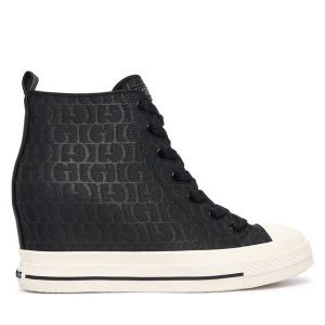 Trampki Guess. Czarne trampki Guess, z aplikacjami, bez zapięcia. Za 494,99 zł.
