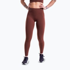 Legginsy treningowe damskie Built For Athletes Training port. Brązowe legginsy BUILT FOR ATHLETES, bez wzorów. Za 269,99 zł.