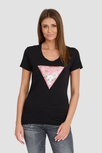 GUESS Czarny t-shirt Satin Triangle Tee. Czarne t-shirty Guess, s, z aplikacjami, bez kołnierzyka, bez ramiączek. W wyprzedaży za 90,99 zł.