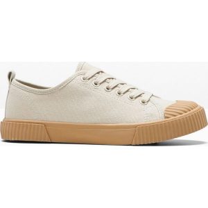 Sneakersy. Białe buty sportowe bonprix, bez wzorów, bez zapięcia. Za 124,99 zł.